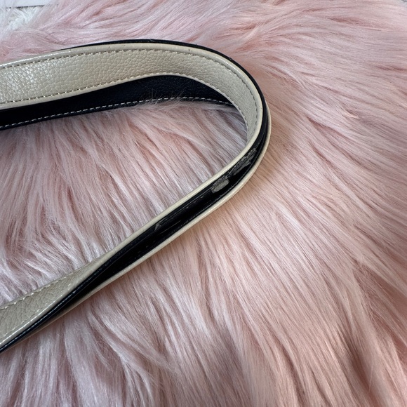 Stone Mountain  Black and Cream Tote, Shoulder bag - Picture 4 of 8